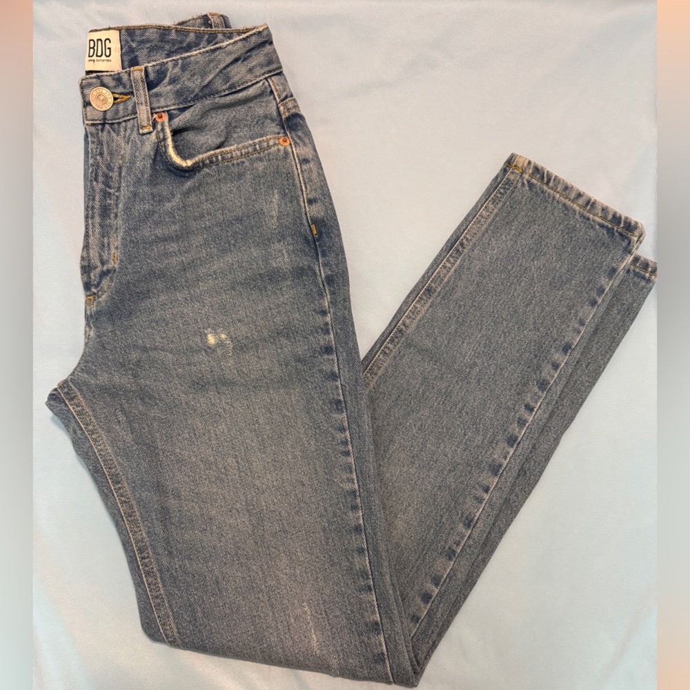 Women’s BDG High Rise Mom Jeans size 24